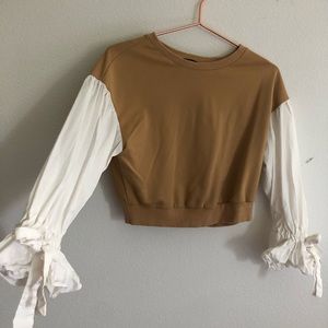 Super cute cropped sweater with flared sleeves
